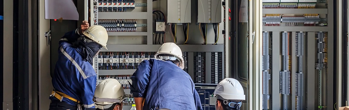 Industrial Electrician Services in Al Gharayen, SHJ